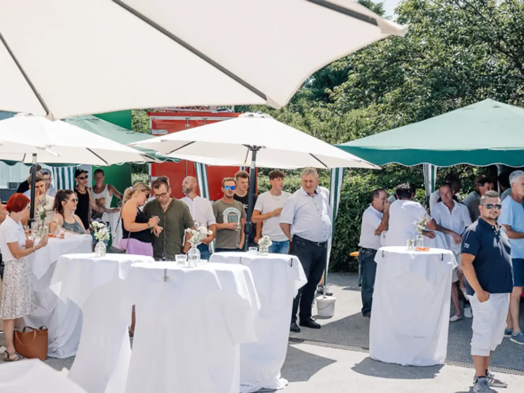 Eröffnung des Farbentheaters